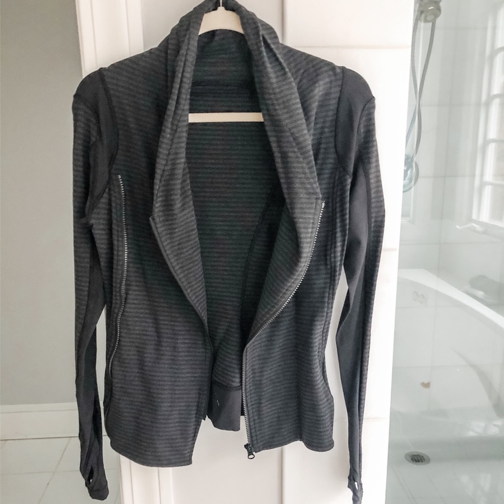 Lululemon charcoal zip up